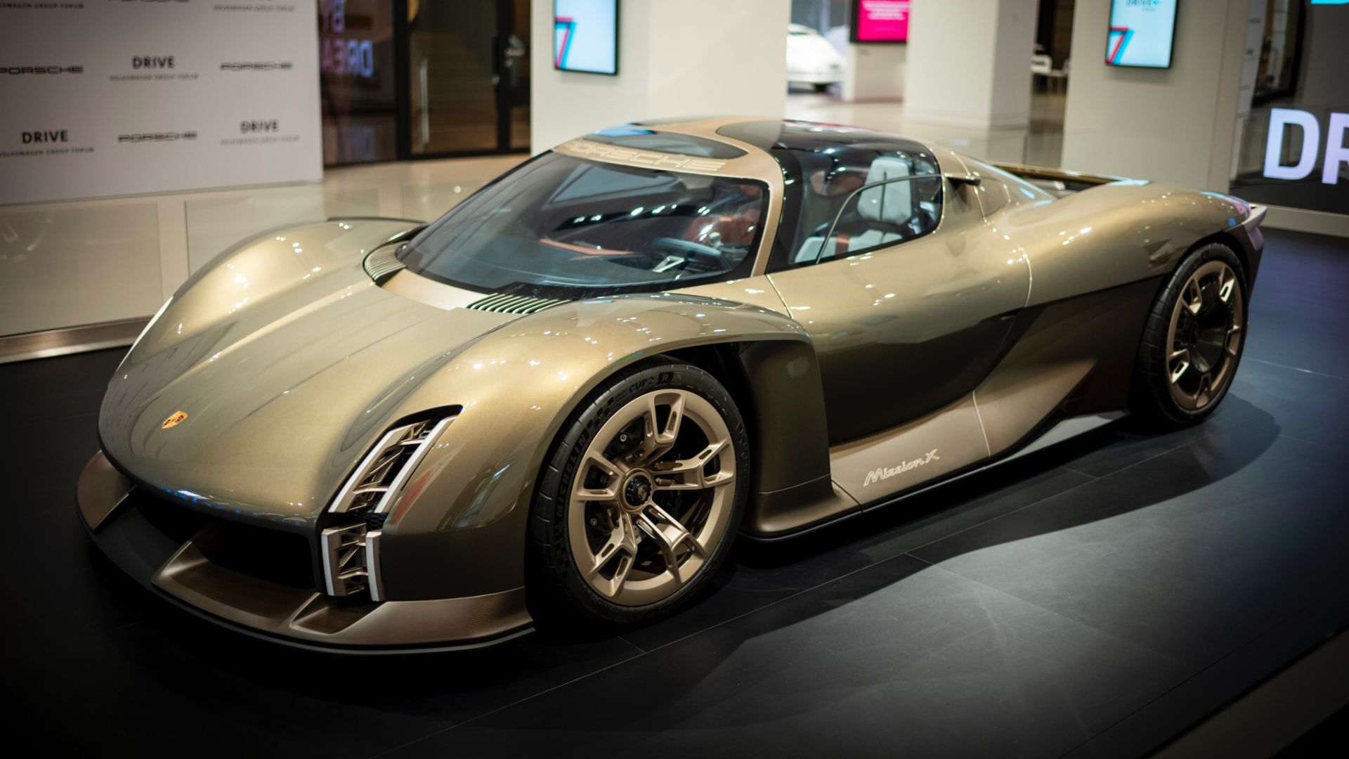 Porsche-Mission-X-hipercarro-elétrico