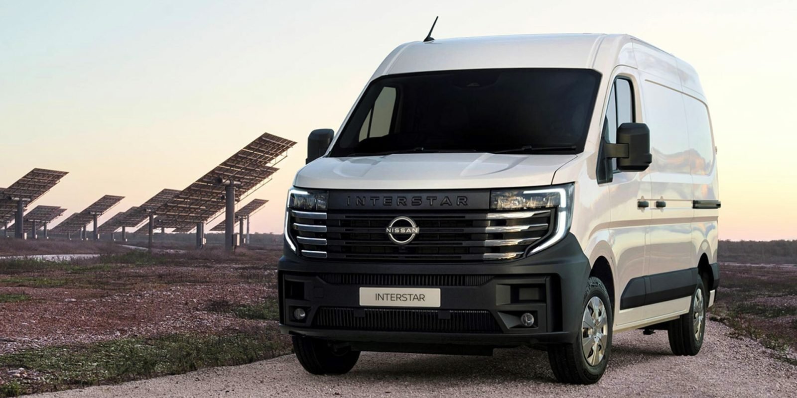 Novo Nissan Interstar combina estilo mais ousado com propulsão a diesel e elétrica