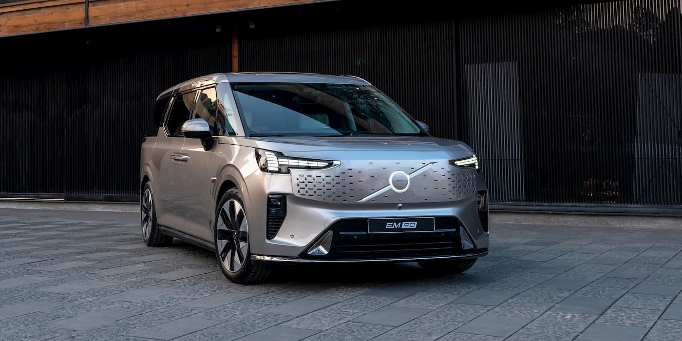Volvo-EM90-minivan-elétrica