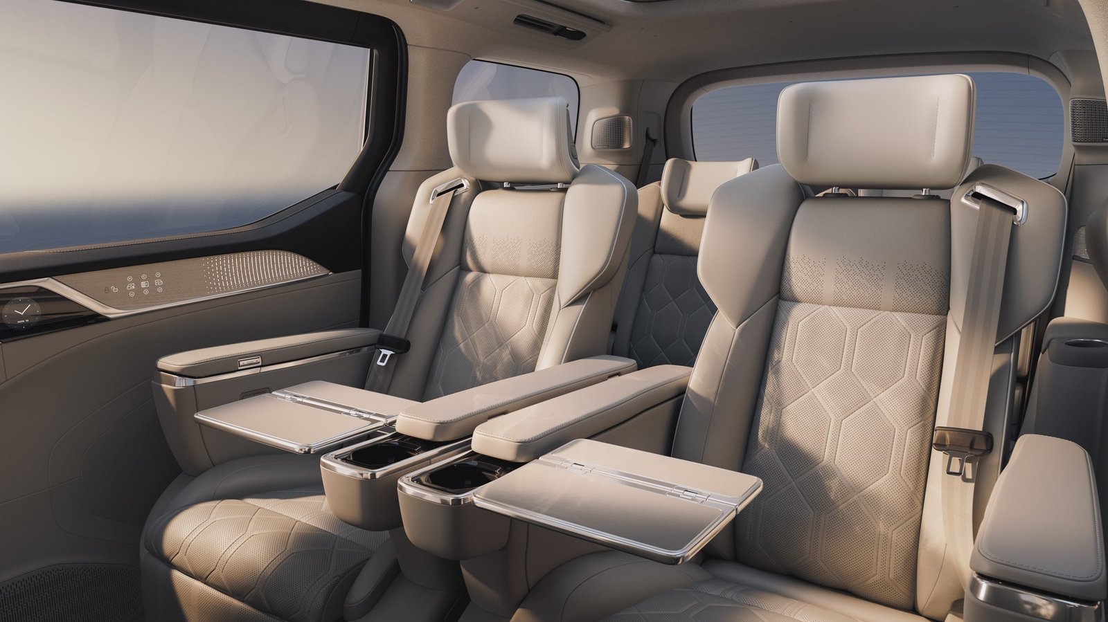 Volvo-EM90-minivan-elétrica