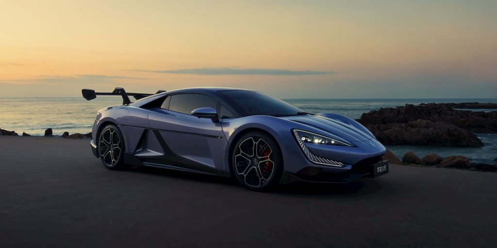 BYD-Yangwang-U9-supercarro