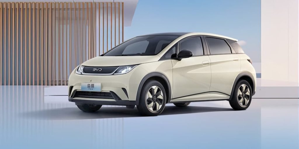 BYD-novo-Dolphin-EV