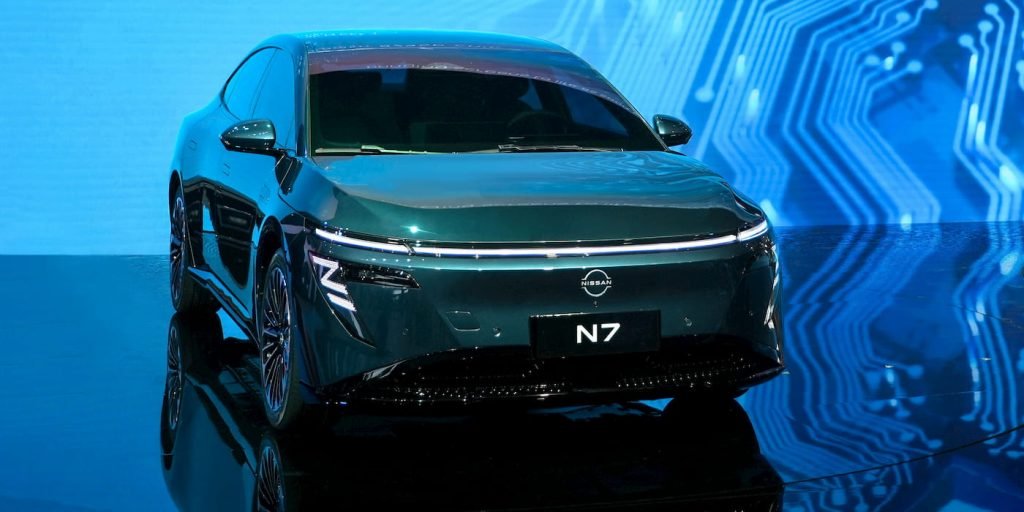 Nissan-N7-no exterior