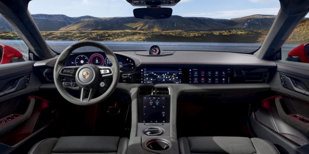 Porsche-novo-Taycan-EV-GTS-interior
