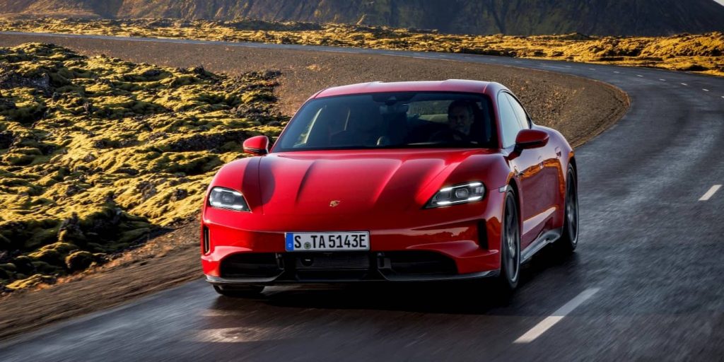Porsche-novo-Taycan-EV