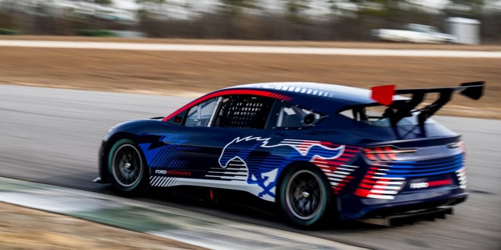 Ford-Mach-e-NASCAR-EV