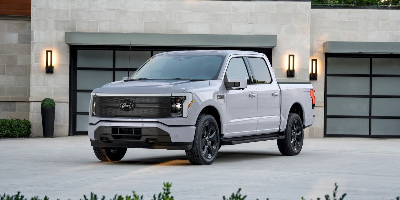 2025-FORD-F-150 Lightning