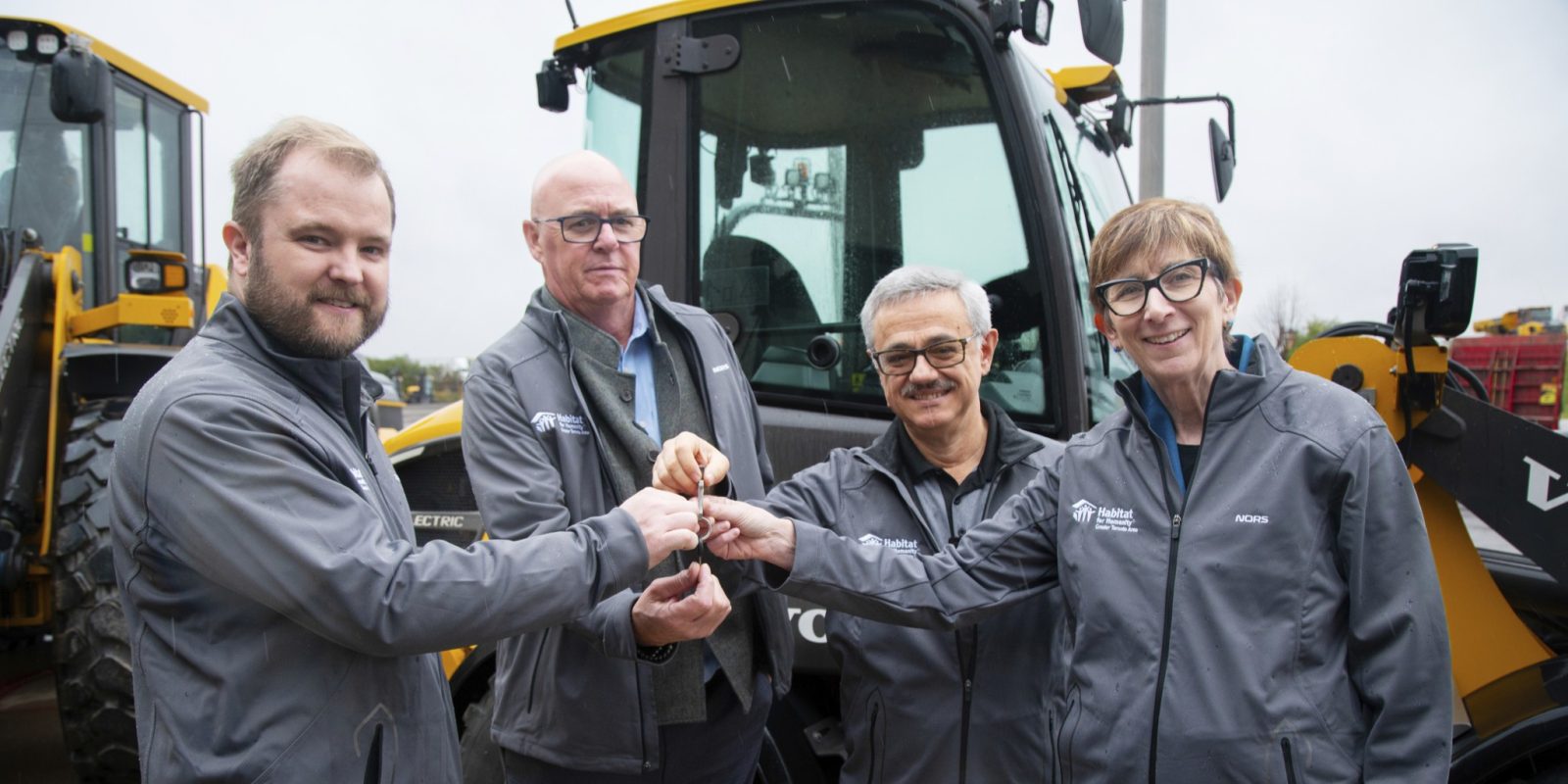 Nors doa carregadeira elétrica de rodas Volvo à Toronto Habitat for Humanity para apoiar a construção residencial sustentável